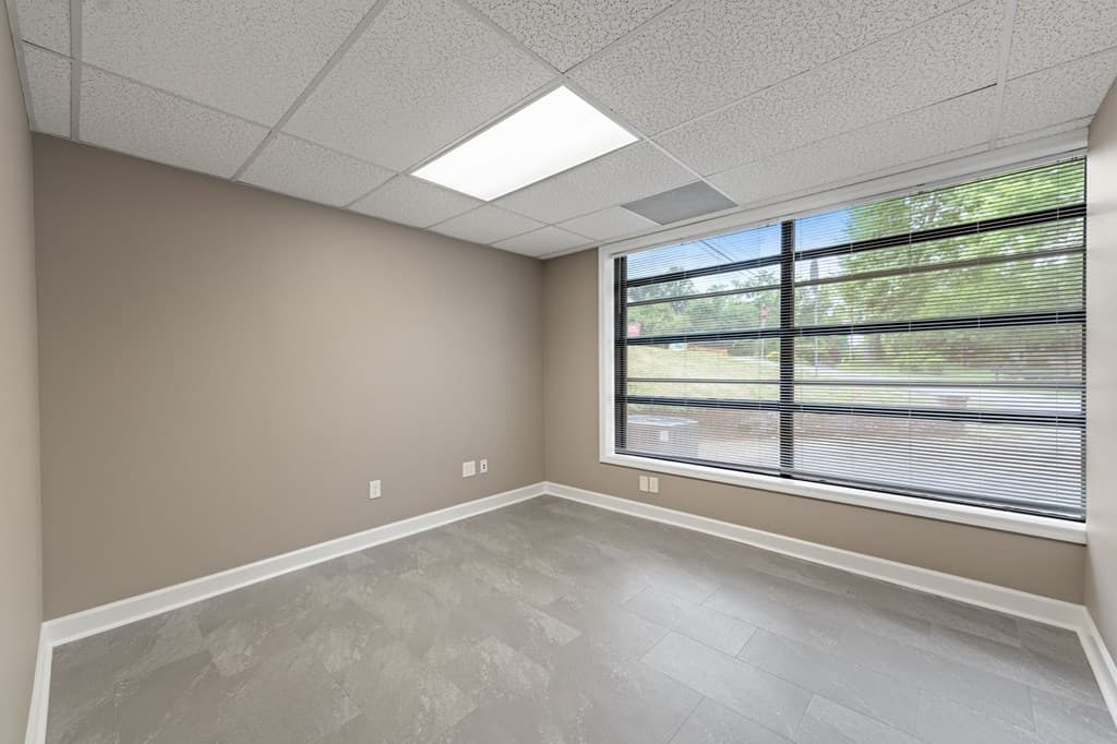 990 E East Main St #8, Blue Ridge GA 30513 - Photo