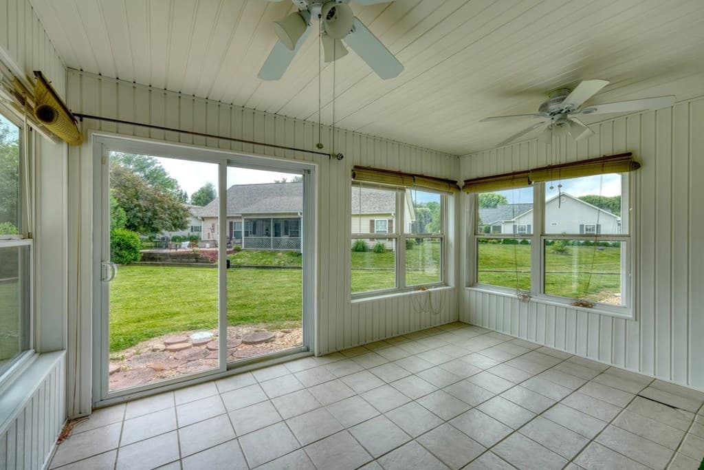 22 Sunset Court, Blue Ridge GA 30513 - Photo