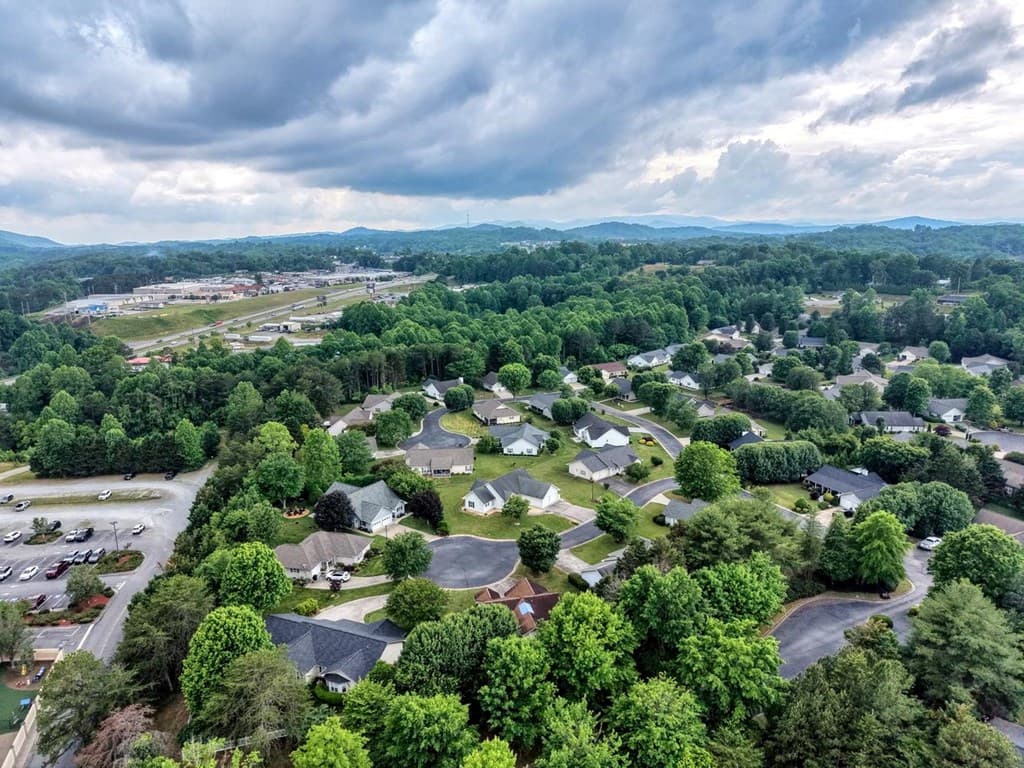 22 Sunset Court, Blue Ridge GA 30513 - Photo
