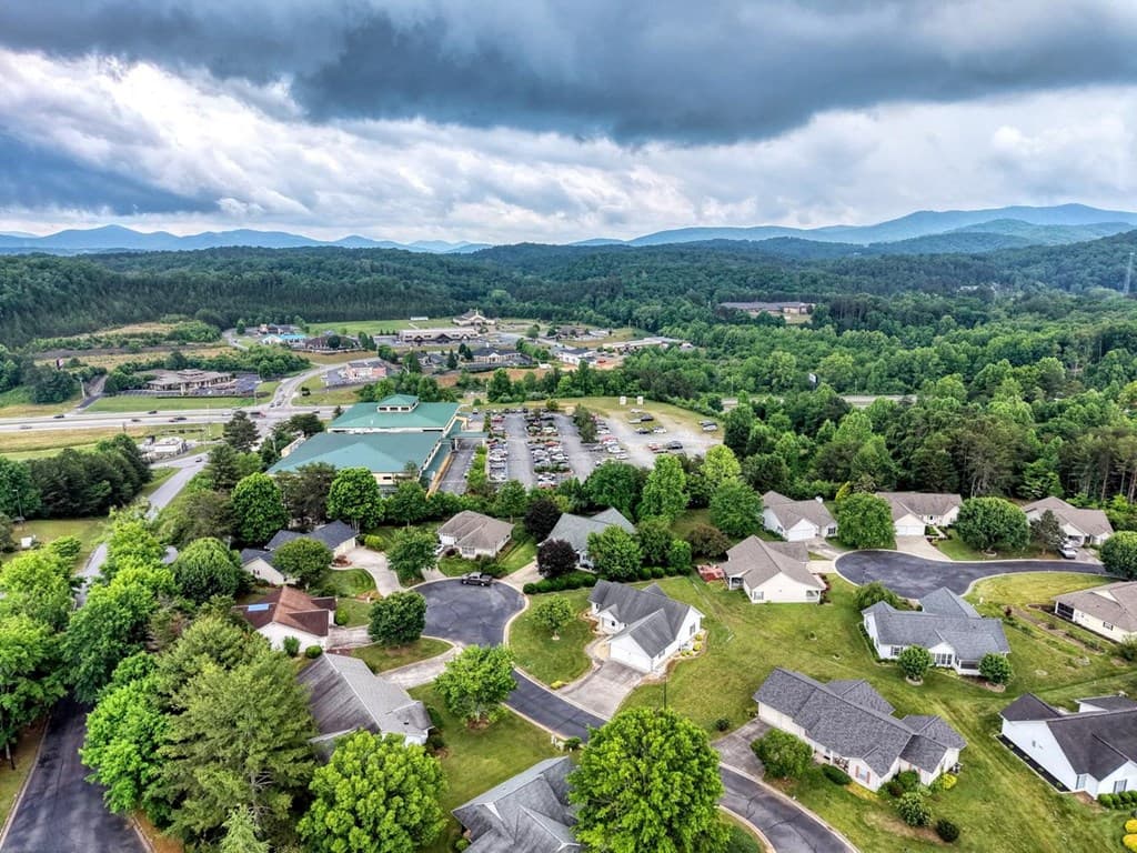 22 Sunset Court, Blue Ridge GA 30513 - Photo