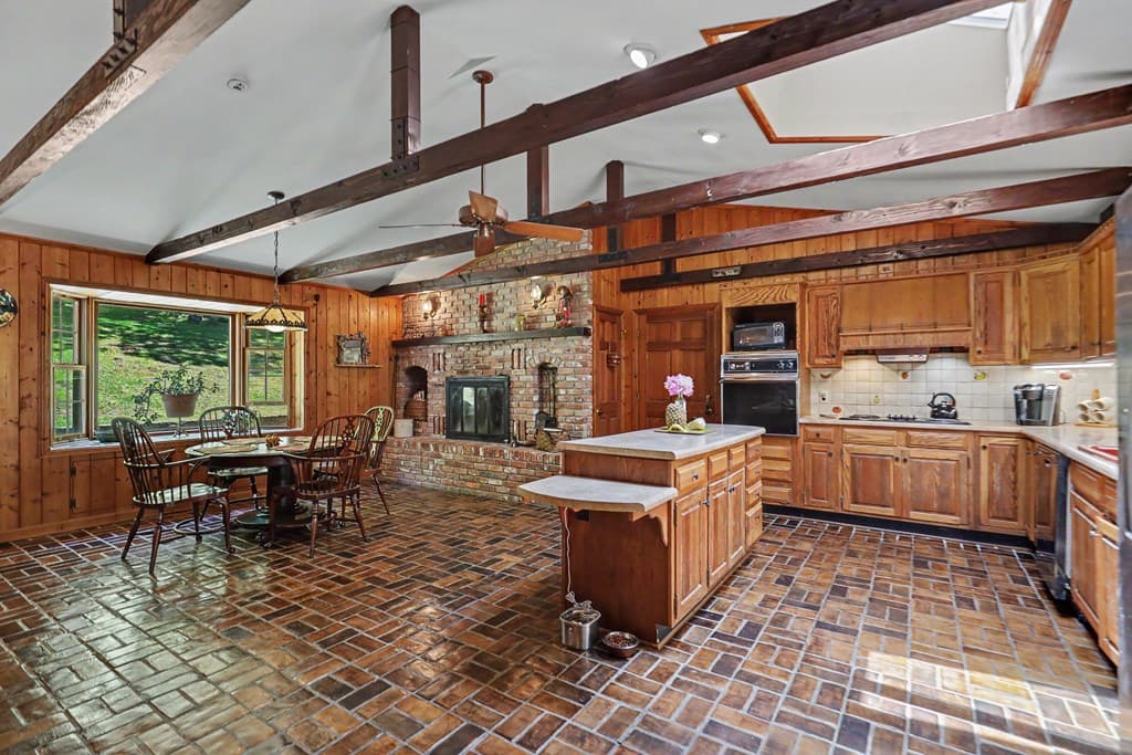 1127 Burch Branch Road, Hiawassee GA 30546 - Photo