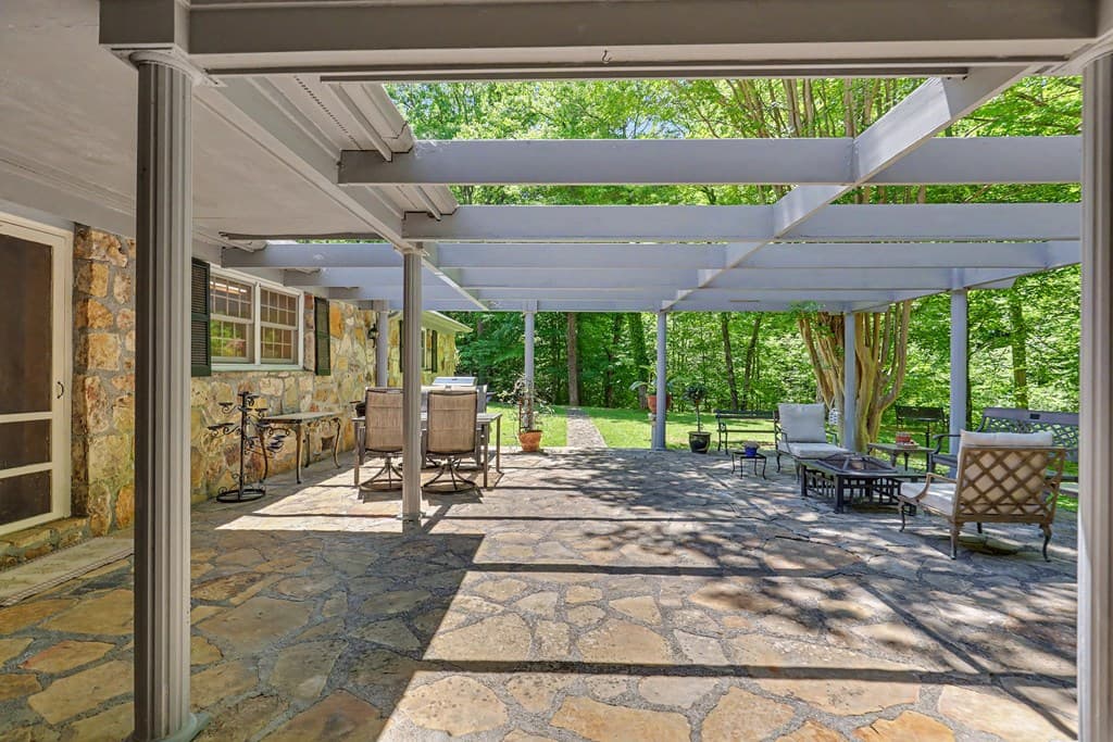 1127 Burch Branch Road, Hiawassee GA 30546 - Photo