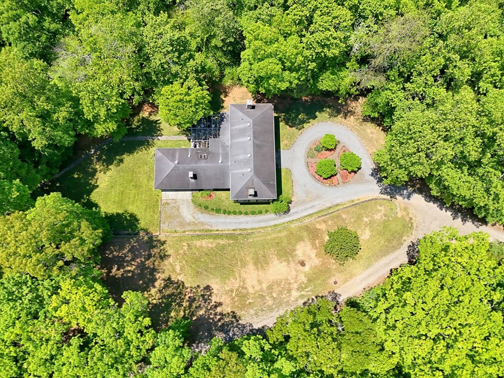 1127 Burch Branch Road, Hiawassee GA 30546 - Photo