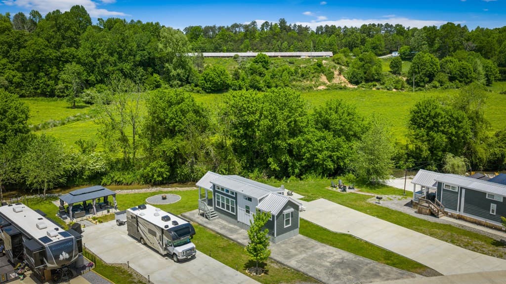 122 Mountain Meadows Drive, Morganton GA 30560 - Photo