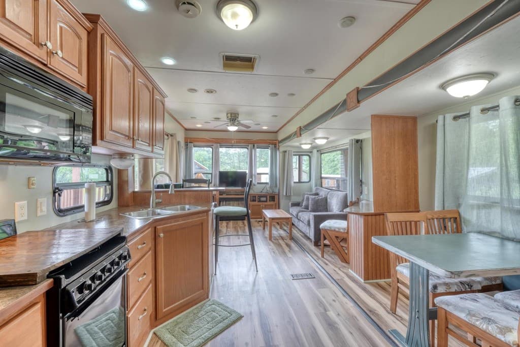 568 Parks Road, Hiawassee GA 30546 - Photo