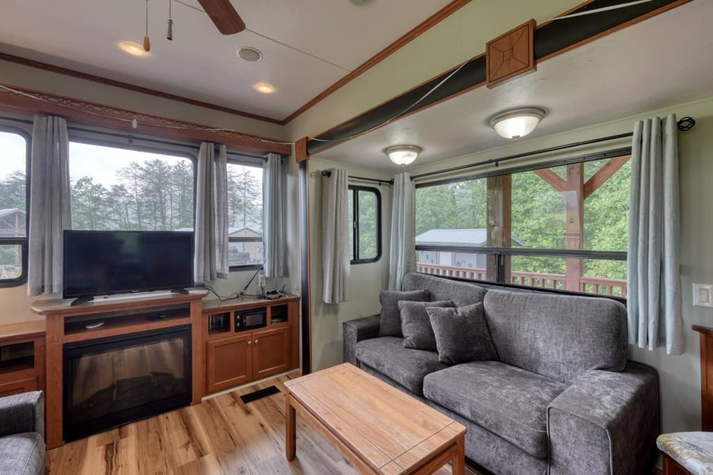 568 Parks Road, Hiawassee GA 30546 - Photo