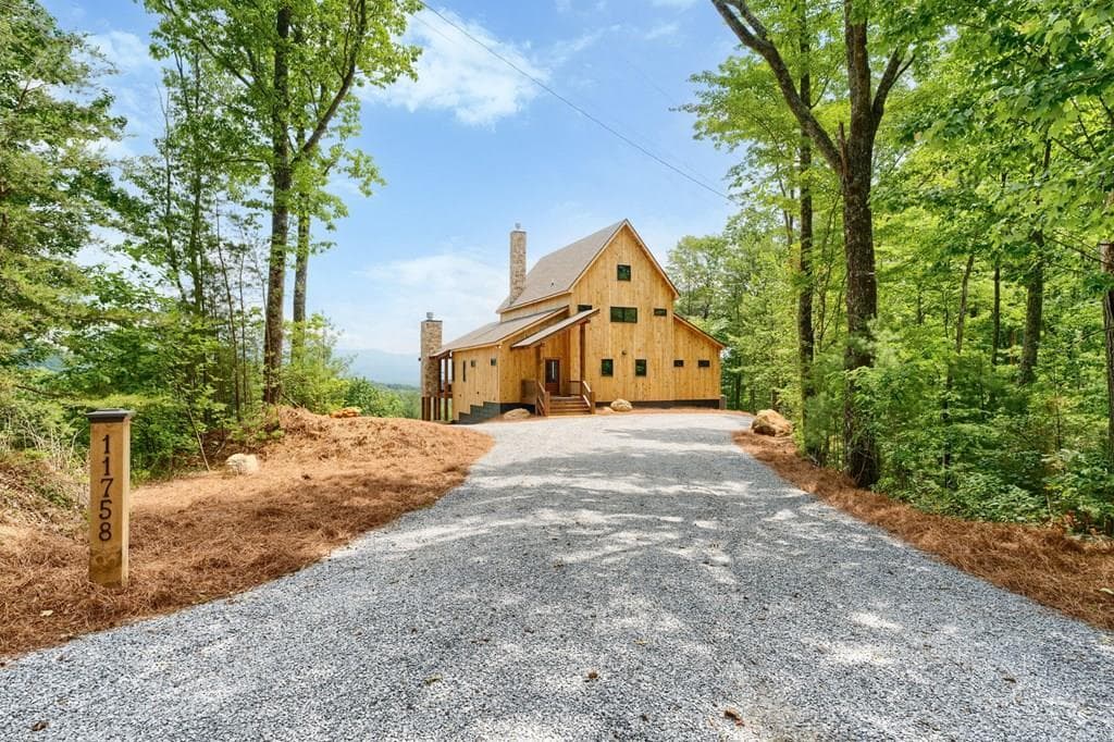 11758 Chatsworth Hwy, Ellijay GA 30540 - Photo