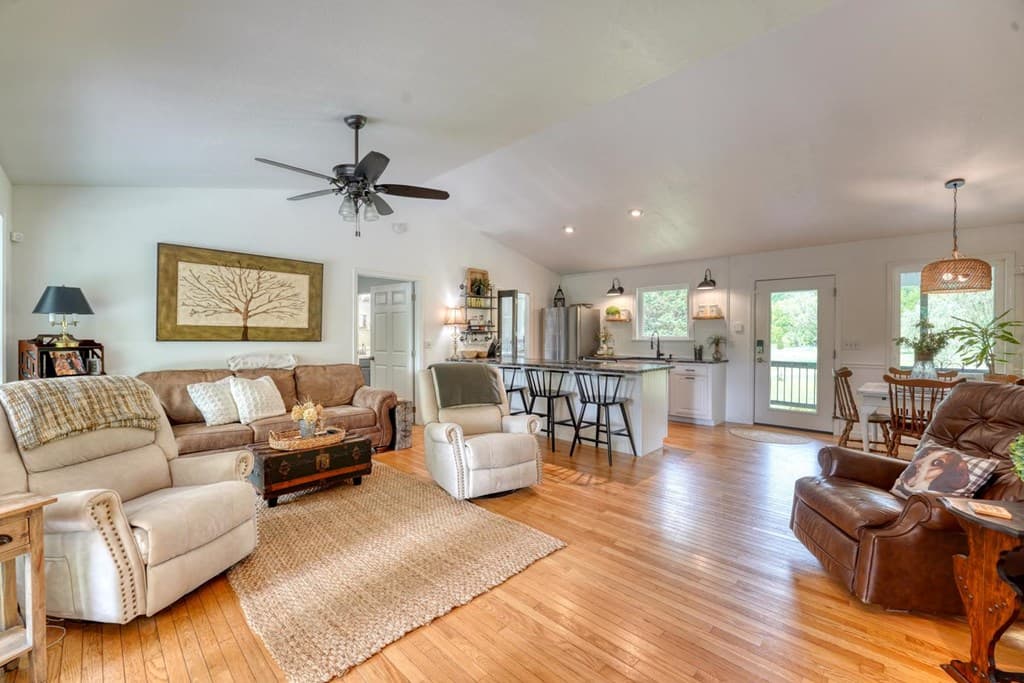 33 Tusquittee Valley Lane, Hayesville NC 28904 - Photo
