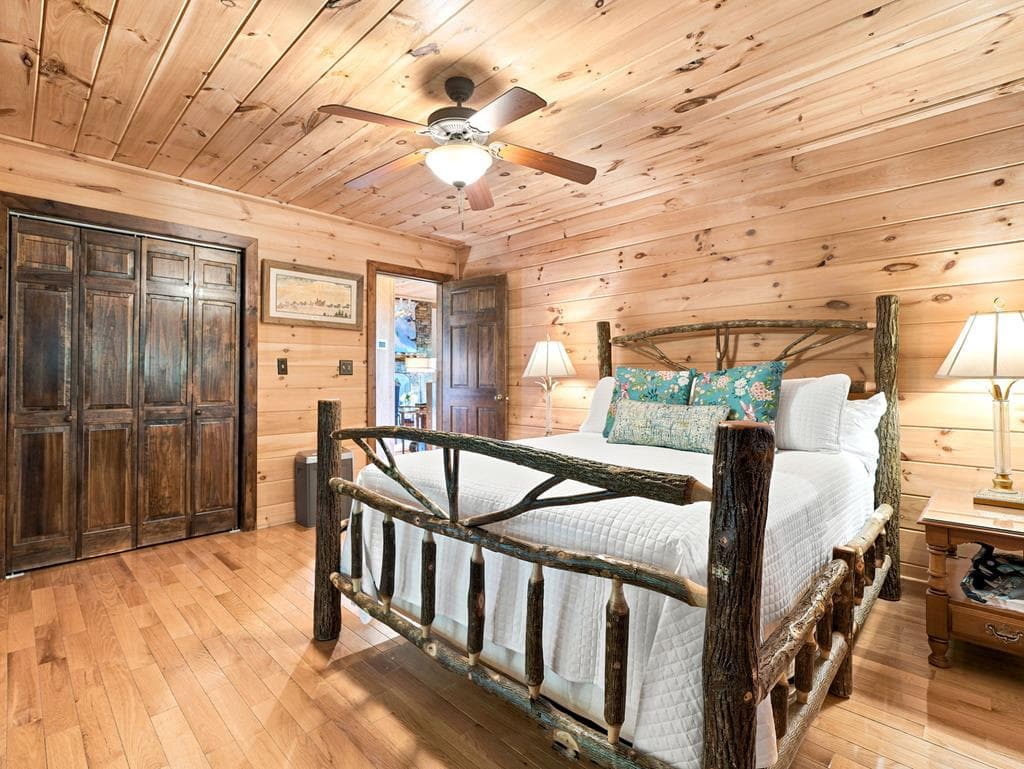 135 Bandit Lane, Blue Ridge GA 30513 - Photo