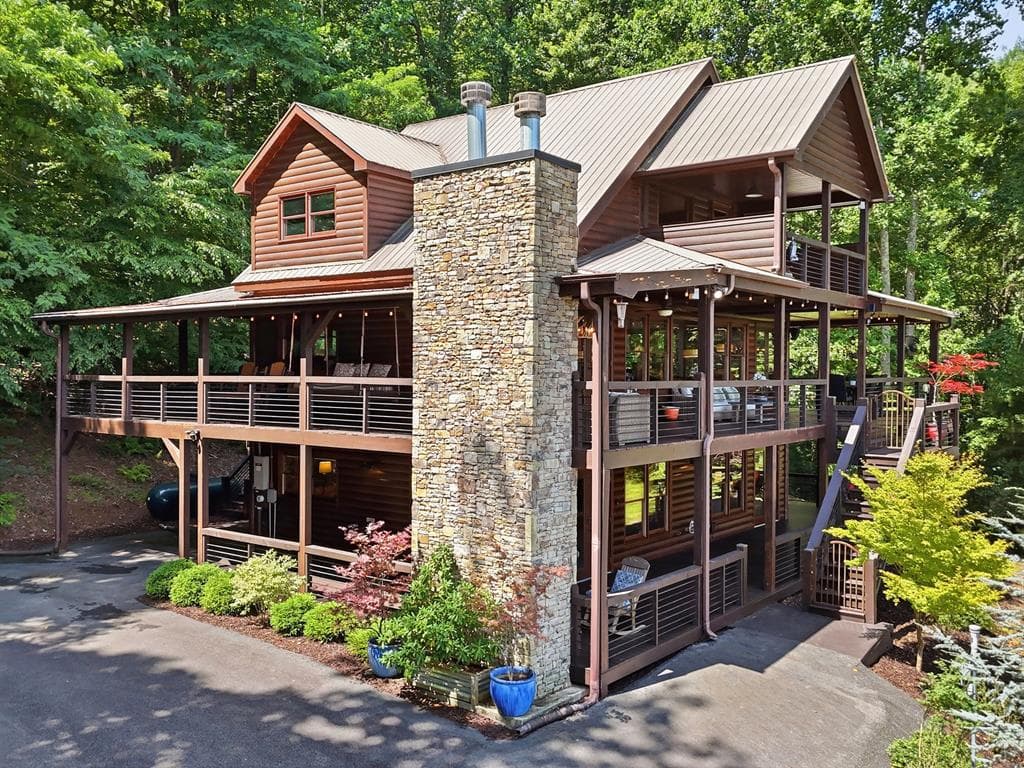 135 Bandit Lane, Blue Ridge GA 30513 - Photo