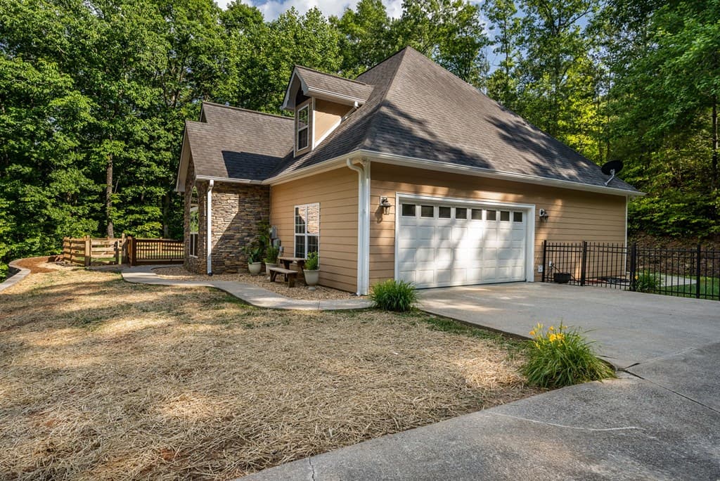 201 Oakawana Trail, Blue Ridge GA 30513 - Photo