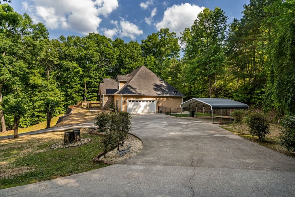 201 Oakawana Trail, Blue Ridge GA 30513 - Photo