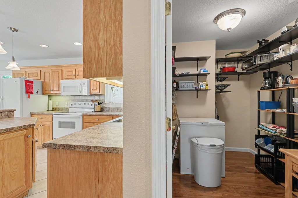2255 Thunder Oak, Young Harris GA 30582 - Photo