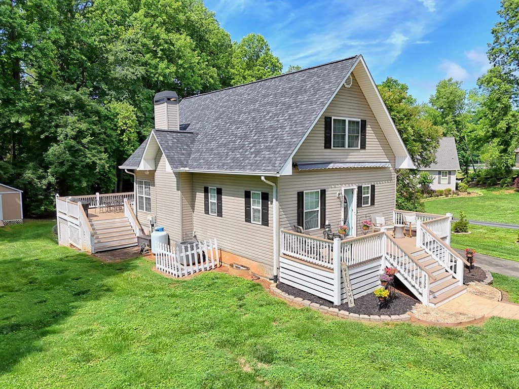 2255 Thunder Oak, Young Harris GA 30582 - Photo