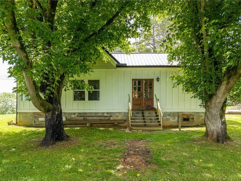 130 Old Blairsville Hwy, Talking Rock GA 30175 - Photo
