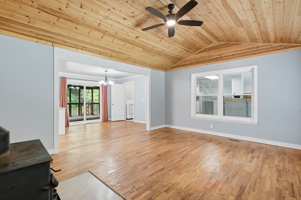 7741 Chatsworth Hwy/52w, Ellijay GA 30540 - Photo