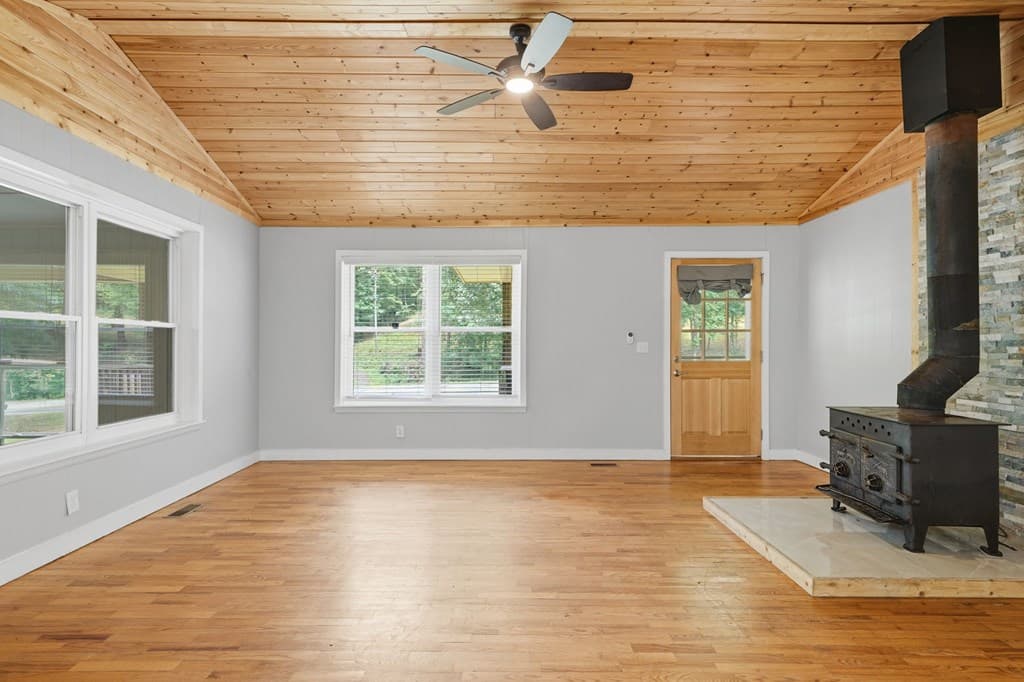 7741 Chatsworth Hwy/52w, Ellijay GA 30540 - Photo