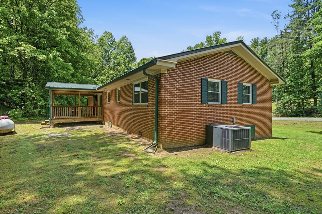 7741 Chatsworth Hwy/52w, Ellijay GA 30540 - Photo