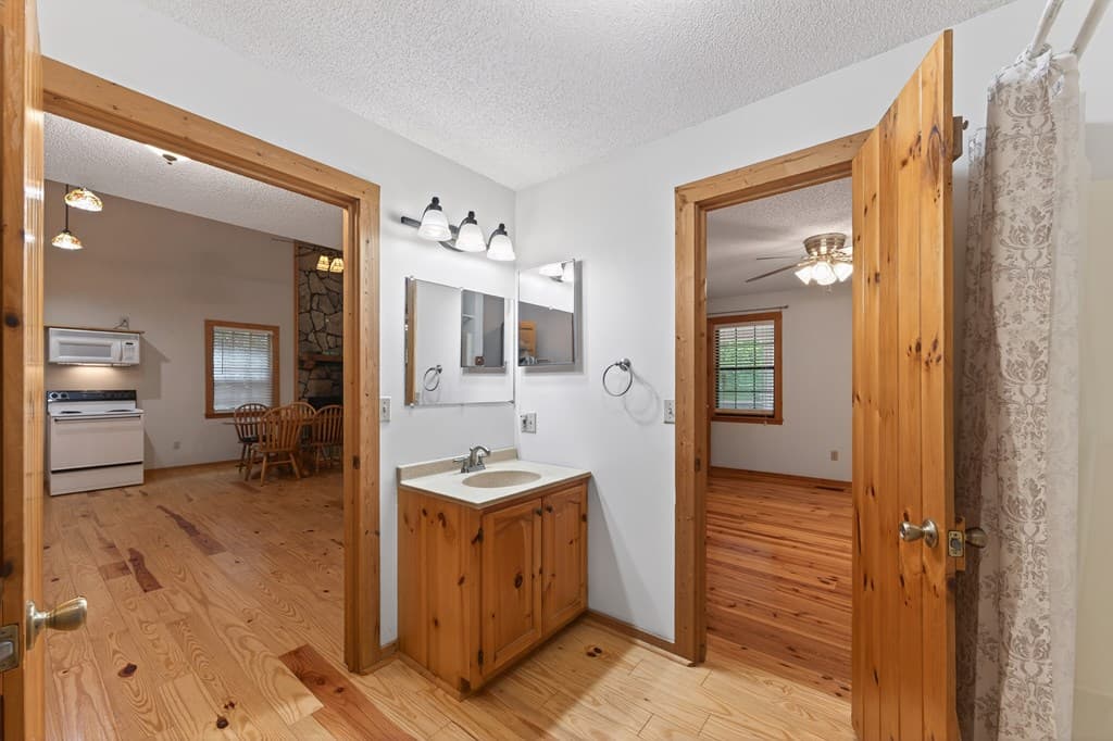 131 April Lane, Blairsville GA 30152 - Photo