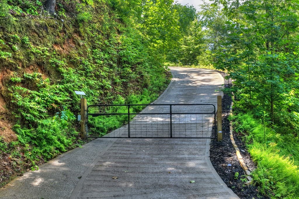 454 Genessee Path, Blue Ridge GA 30513 - Photo