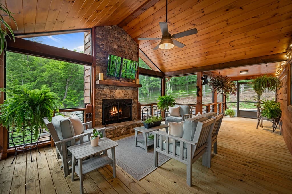 128 Ridge Brook Drive, Morganton GA 30560 - Photo
