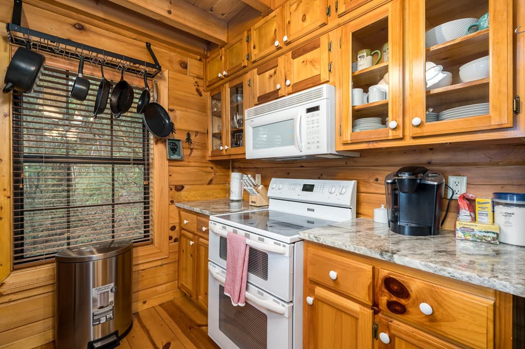 237 Dupont Drive, Blue Ridge GA 30513 - Photo