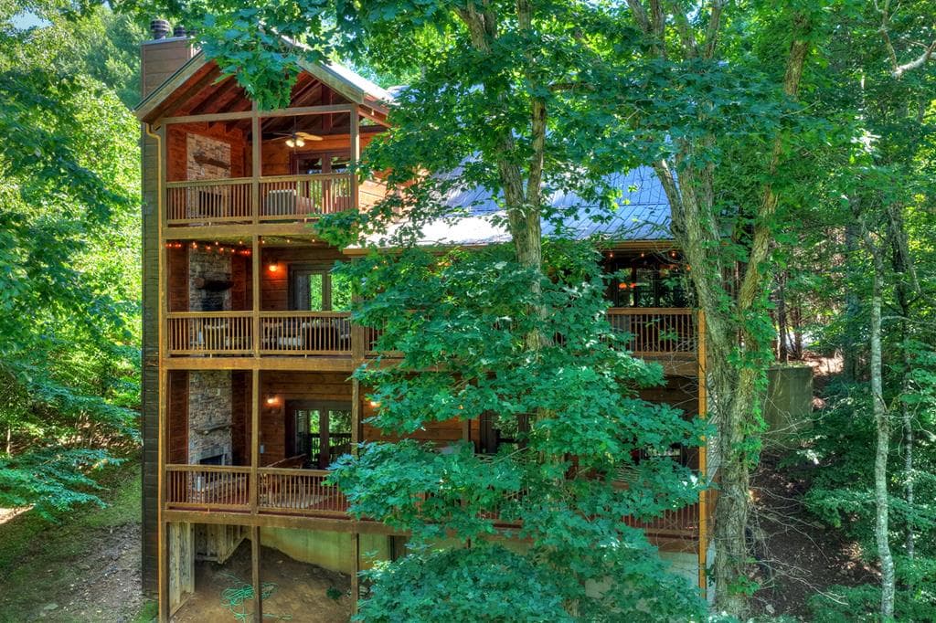 92 Fish Trap Road, Blue Ridge GA 30513 - Photo