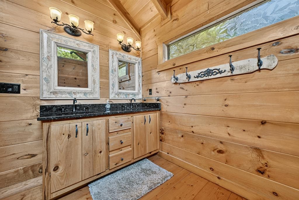 92 Fish Trap Road, Blue Ridge GA 30513 - Photo