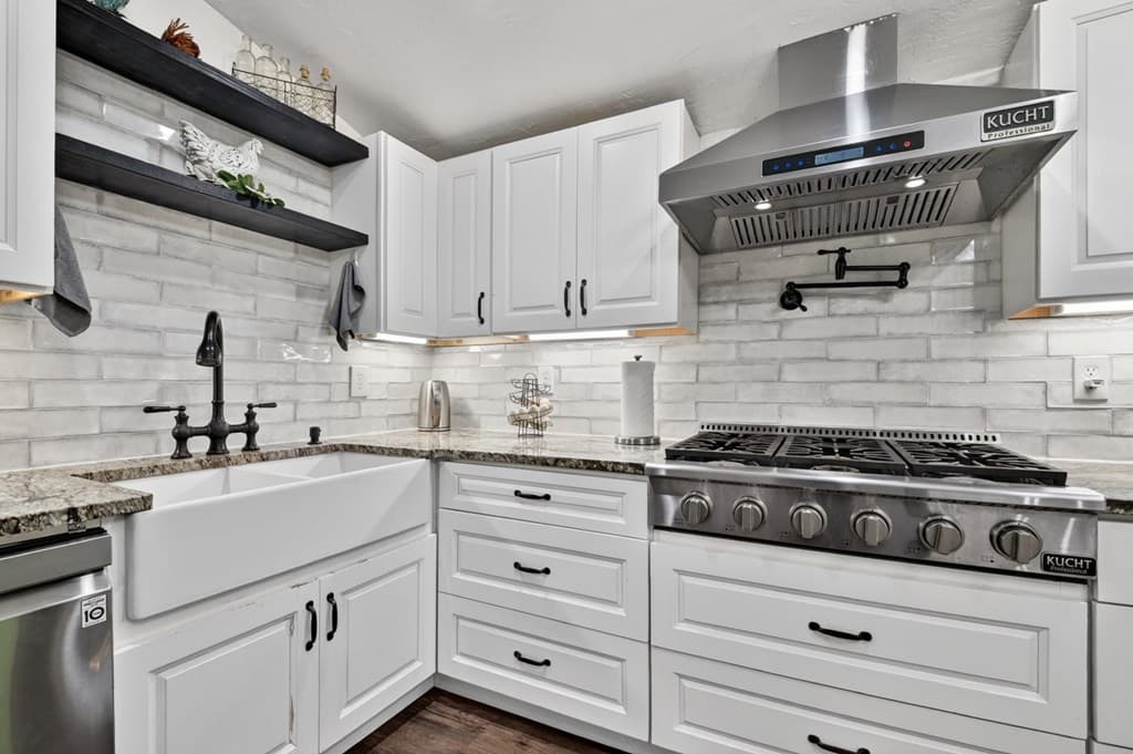 93 Collins Nursery Lane, Blairsville GA 30512 - Photo