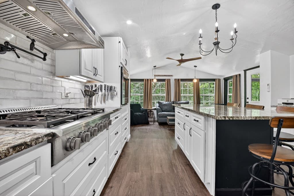 93 Collins Nursery Lane, Blairsville GA 30512 - Photo