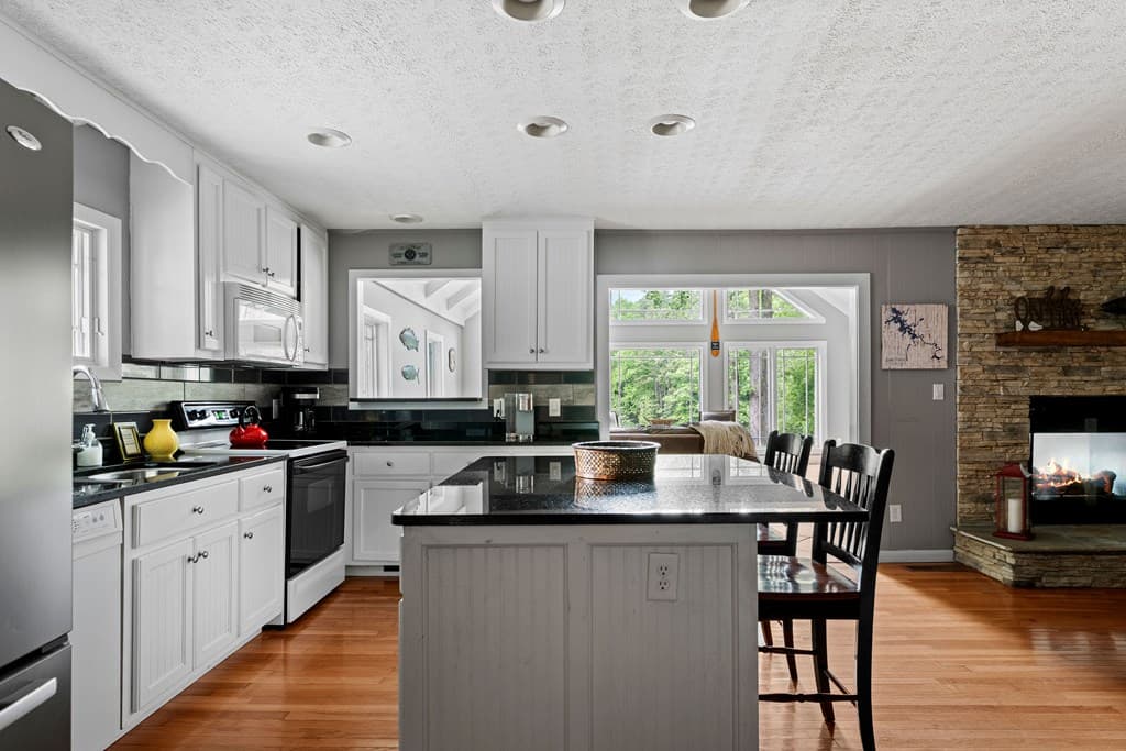 221 W Reece Creek Road W, Blairsville GA 30512 - Photo