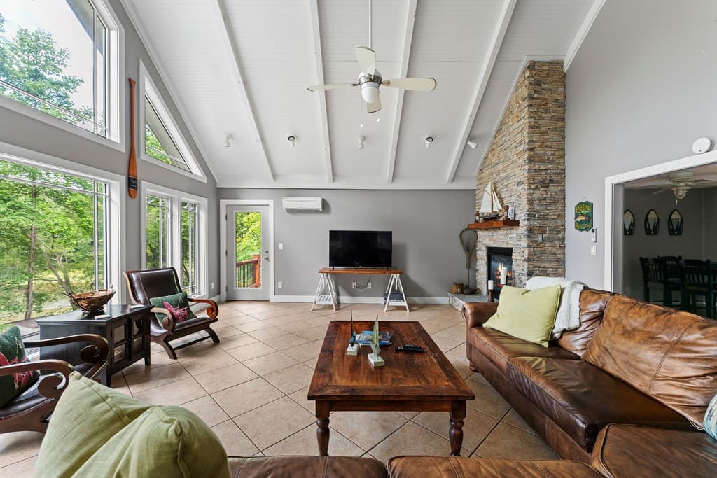 221 W Reece Creek Road W, Blairsville GA 30512 - Photo