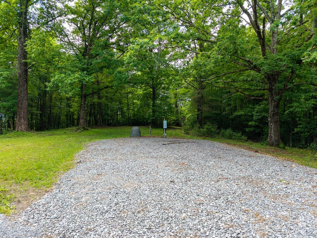 5664 Mobile Road, Blue Ridge GA 30513 - Photo
