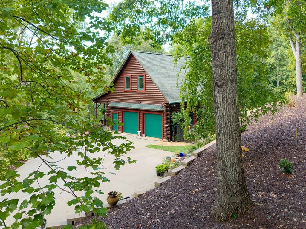 3383 Indian Springs Drive, Hiawassee GA 30546 - Photo