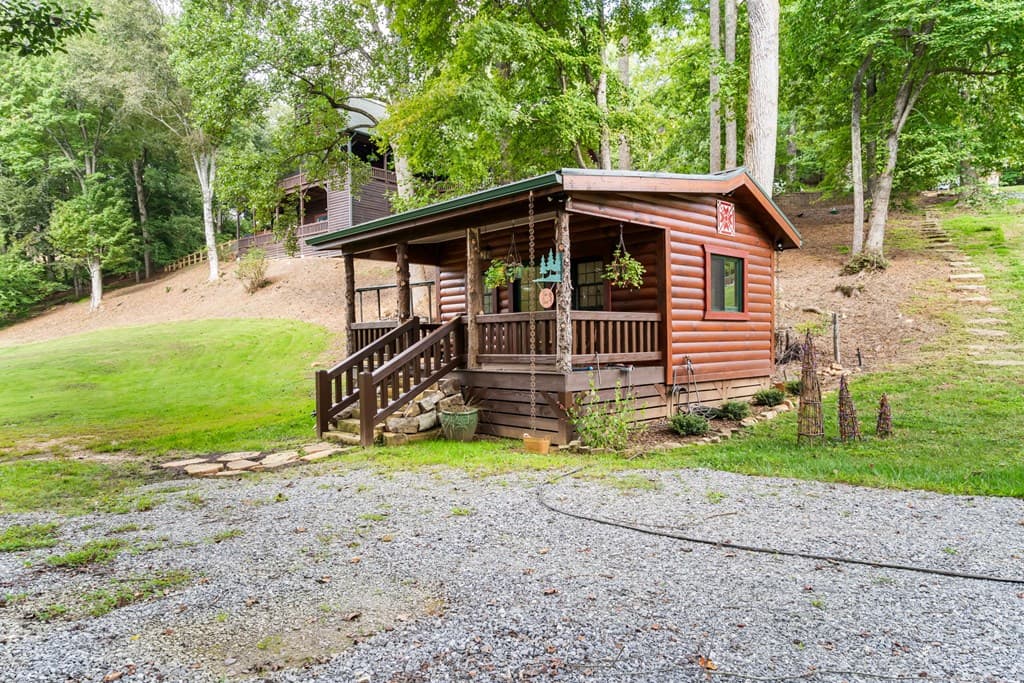 3383 Indian Springs Drive, Hiawassee GA 30546 - Photo