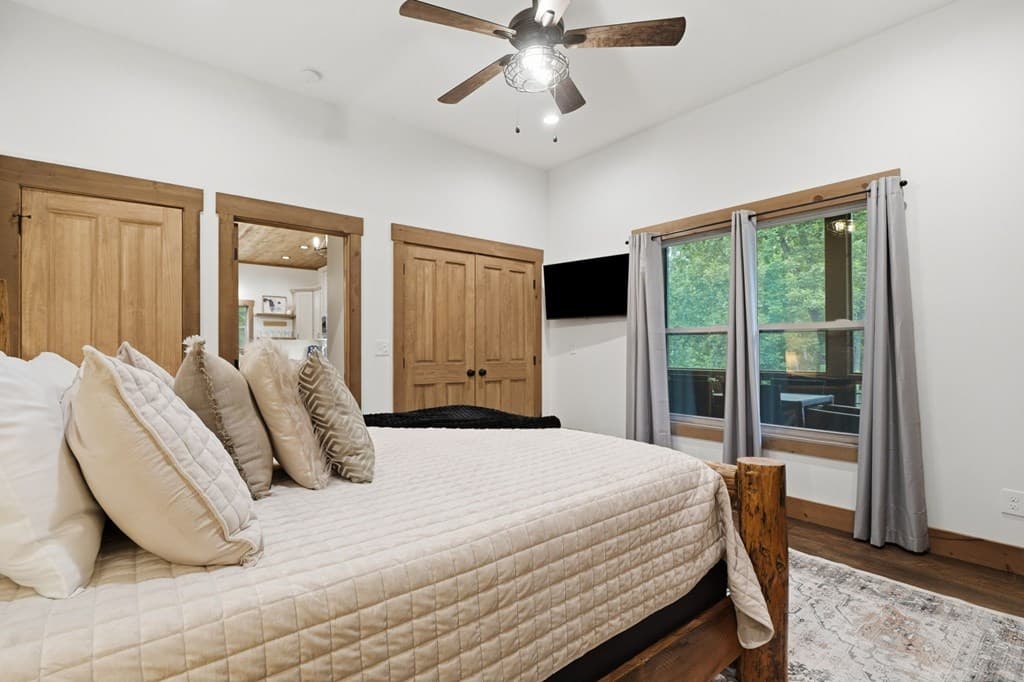 200 Arbor Way, Blue Ridge GA 30513 - Photo