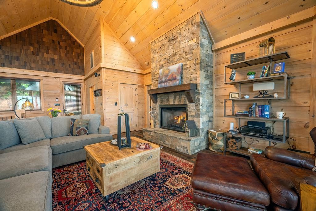 193 Pontoosuc Drive, Mineral Bluff GA 30559 - Photo