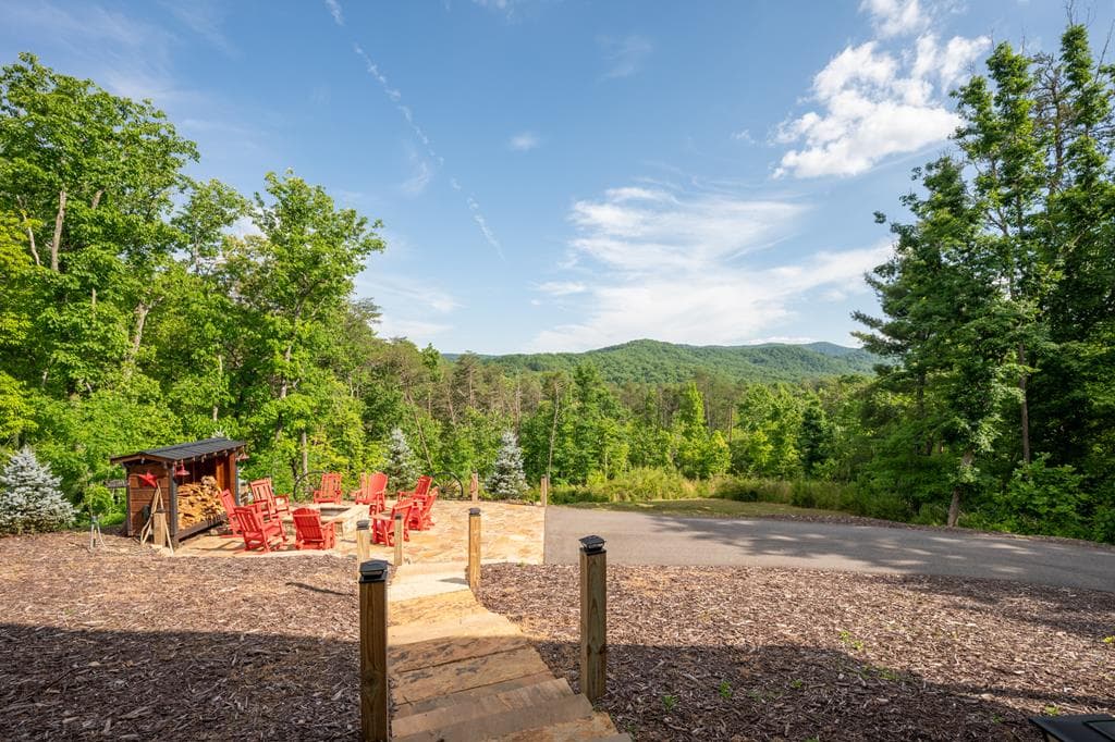 540 Weaver Creek Overlook, Blue Ridge GA 30513 - Photo