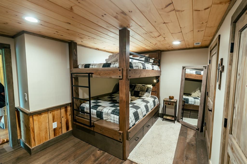 540 Weaver Creek Overlook, Blue Ridge GA 30513 - Photo