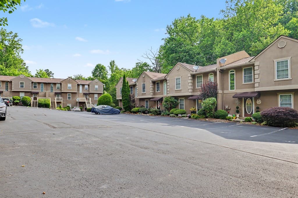 103 Birdie Lane Apt. 3-B, Blairsville GA 30512 - Photo