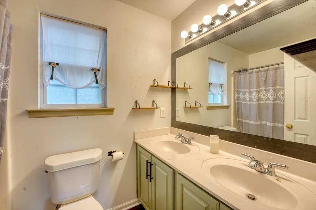 6744 Wood Lake Circle, Young Harris GA 30582 - Photo