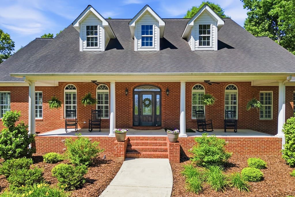 310 SE Gaines Road, Dalton GA 30721 - Photo