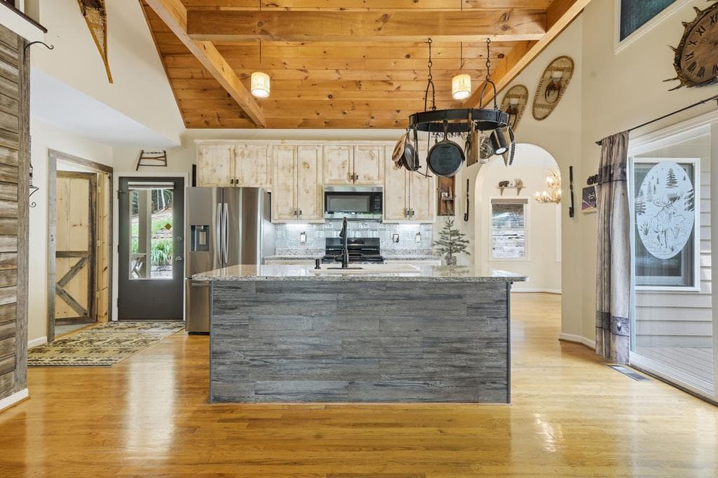 165 Amelia Lane, Blue Ridge GA 30513 - Photo