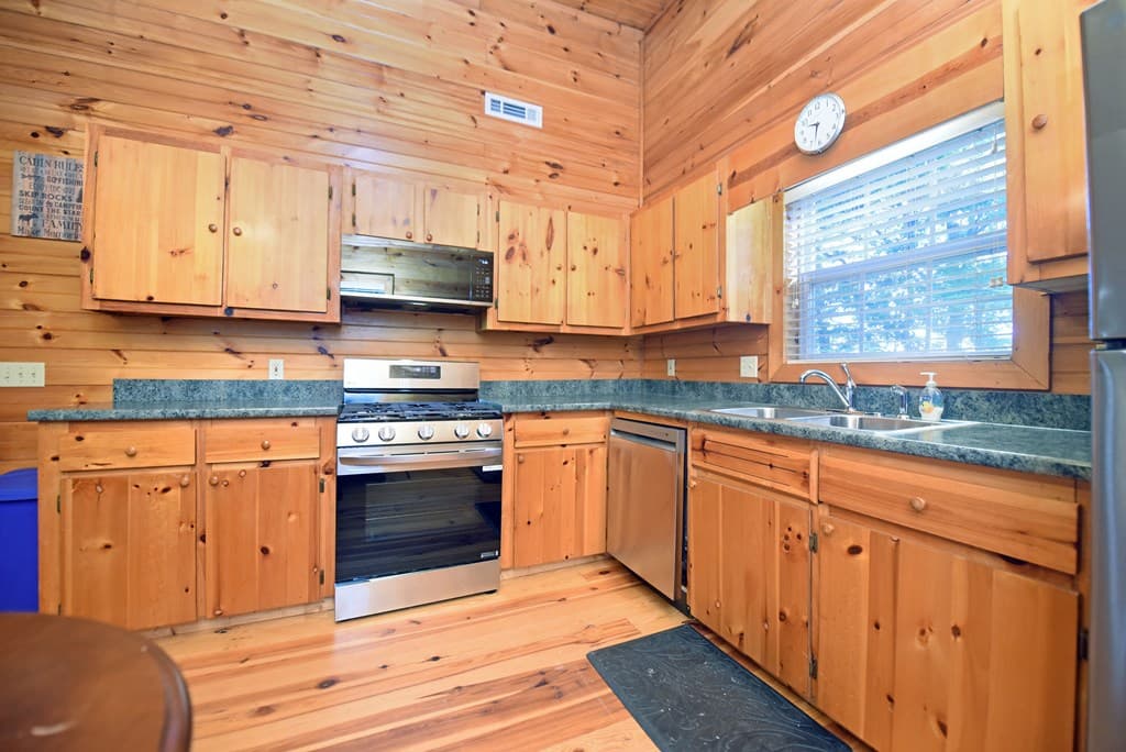 175 Bell Road, Mineral Bluff GA 30559 - Photo