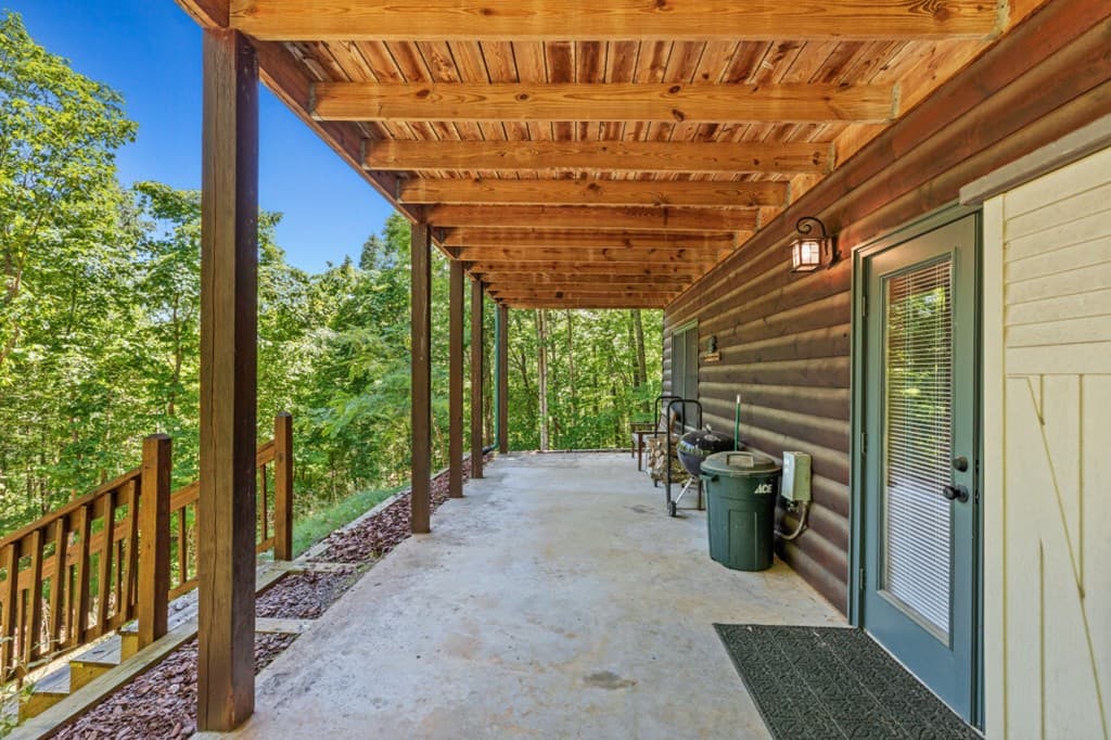801 Davenport Mountain Road, Blue Ridge GA 30513 - Photo