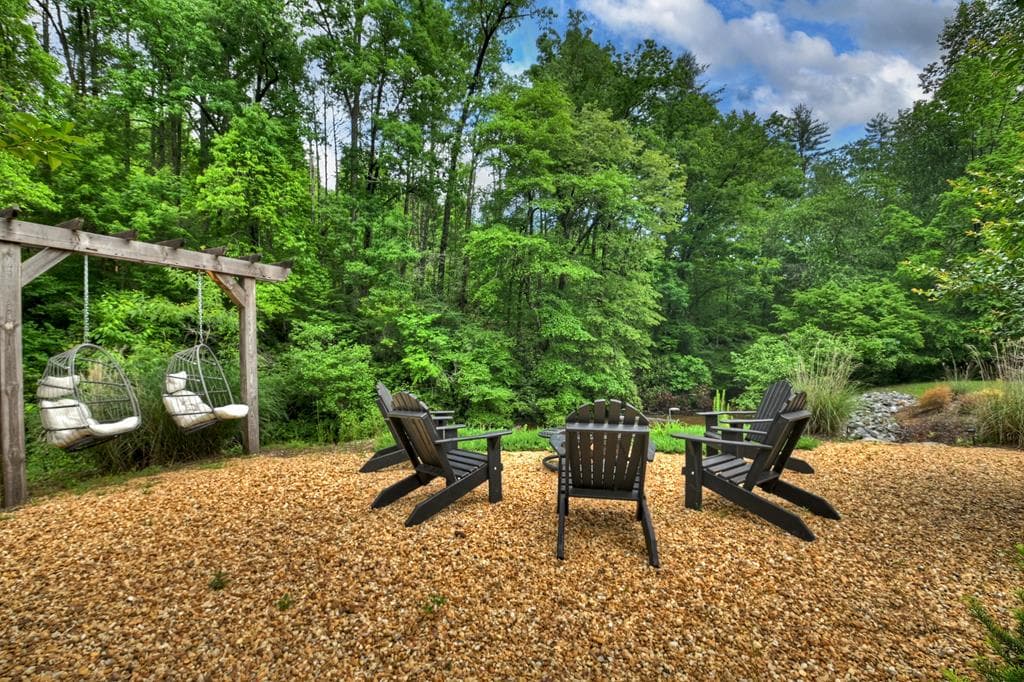 186 Dogwood Drive, Epworth GA 30541 - Photo