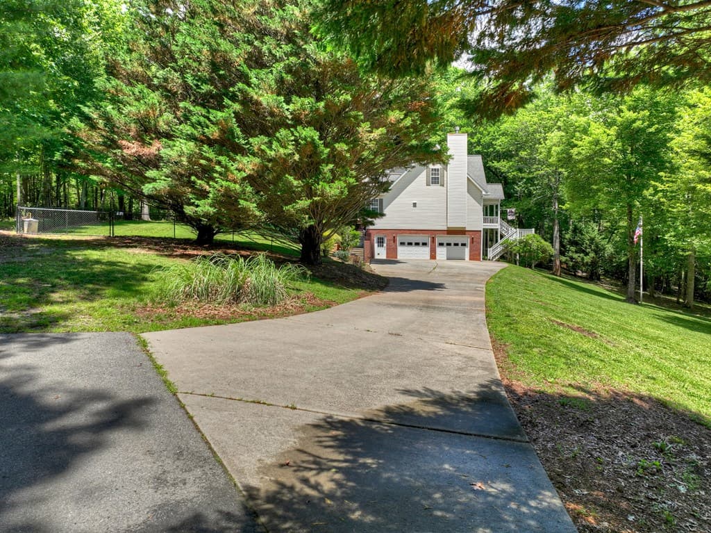 94 Old Place Drive, Blue Ridge GA 30513 - Photo