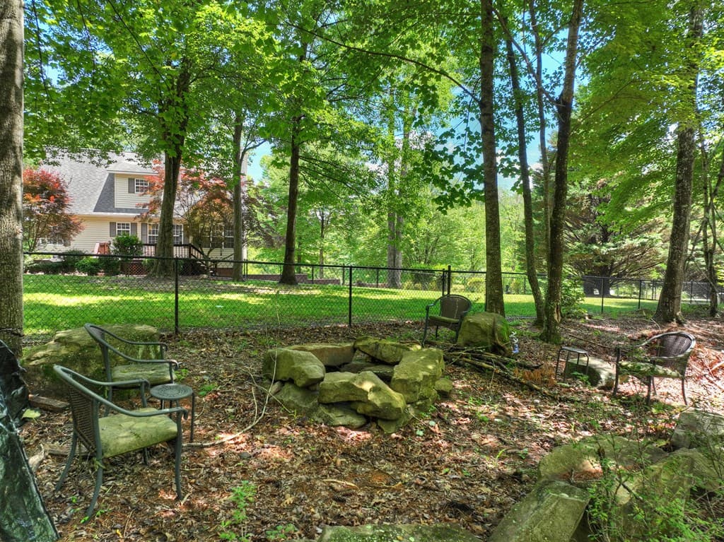94 Old Place Drive, Blue Ridge GA 30513 - Photo