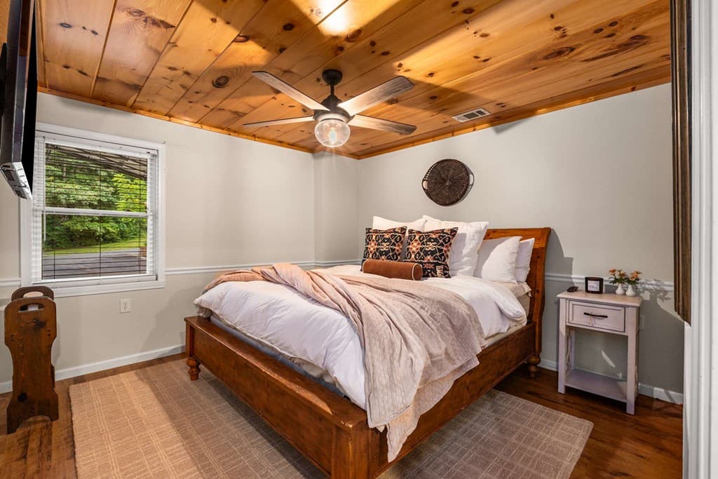 214 Piney Woods Drive, Ellijay GA 30536 - Photo