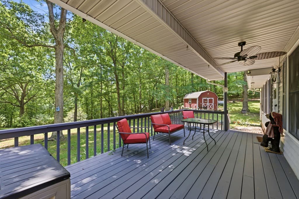 2455 Oak Knoll Drive, Hiawassee GA 30546 - Photo